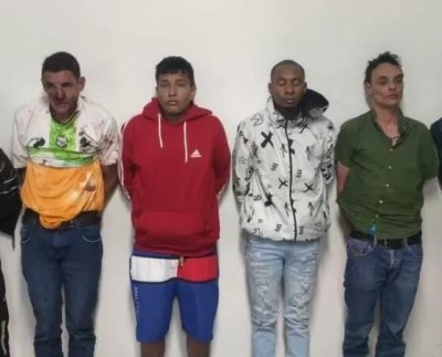 Todo ello lleva a pensar que los presuntos autores intelectuales aparecen en los documentos que recabó Villavicencio y que denunció por corrupción en los tribunales.