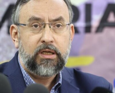 Se ordena a la “Comisión Nacional de Primaria”, de conformidad con el artículo 184 de la Ley Orgánica del Tribunal Supremo de Justicia, remitir a este órgano judicial los Antecedentes Administrativos