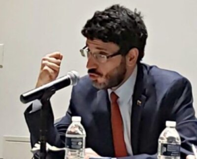 José Ignacio Hernández, abogado, aseveró que “es falso” que existan reclamos con derecho legal por casi US$ 24.000 millones contra la empresa Citgo Petroleum Corporation.