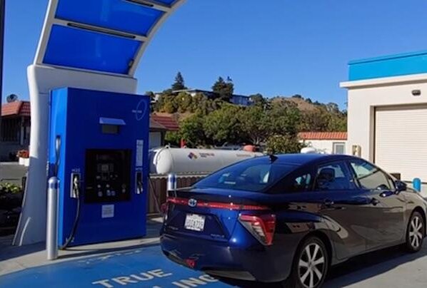 La movilidad sostenible es un reto y una necesidad, ya que es la que permitirá que el transporte funcione de forma asertiva y eficiente, sin que los sistemas y métodos que la integran resulten contaminantes.