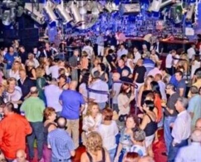 El solo hecho del hacinamiento en un local cerrado y agravado por la limitación de reacción que produce el consumo de alcohol y otras cosas ya supone un factor de riesgo.