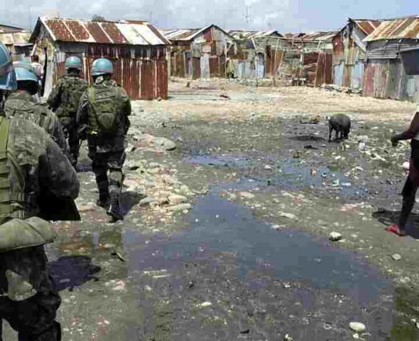 La resolución fue aprobada con 13 votos a favor y dos abstenciones correspondientes a China y Rusia sin ningún voto en contra.