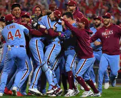 Ahora Philadelphia competirá el banderín de la Nacional ante la gran sorpresa de estos Playoff los Diamond backs de Arizona en la serie del Campeonato.