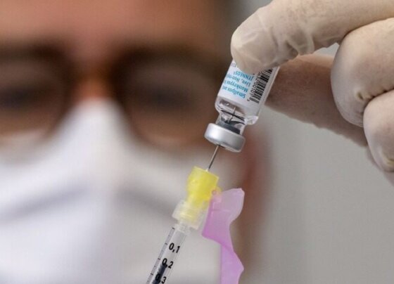 Es una vacuna terapéutica. Su función es ayudar al dependiente químico a producir anticuerpos que se acoplan a la droga e impiden que entre en el cerebro