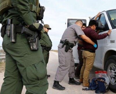 Las detenciones de migrantes por parte de las autoridades estadounidenses en la frontera sur aumentaron por tercer mes consecutivo, con más de 210 mil arrestos en septiembre.