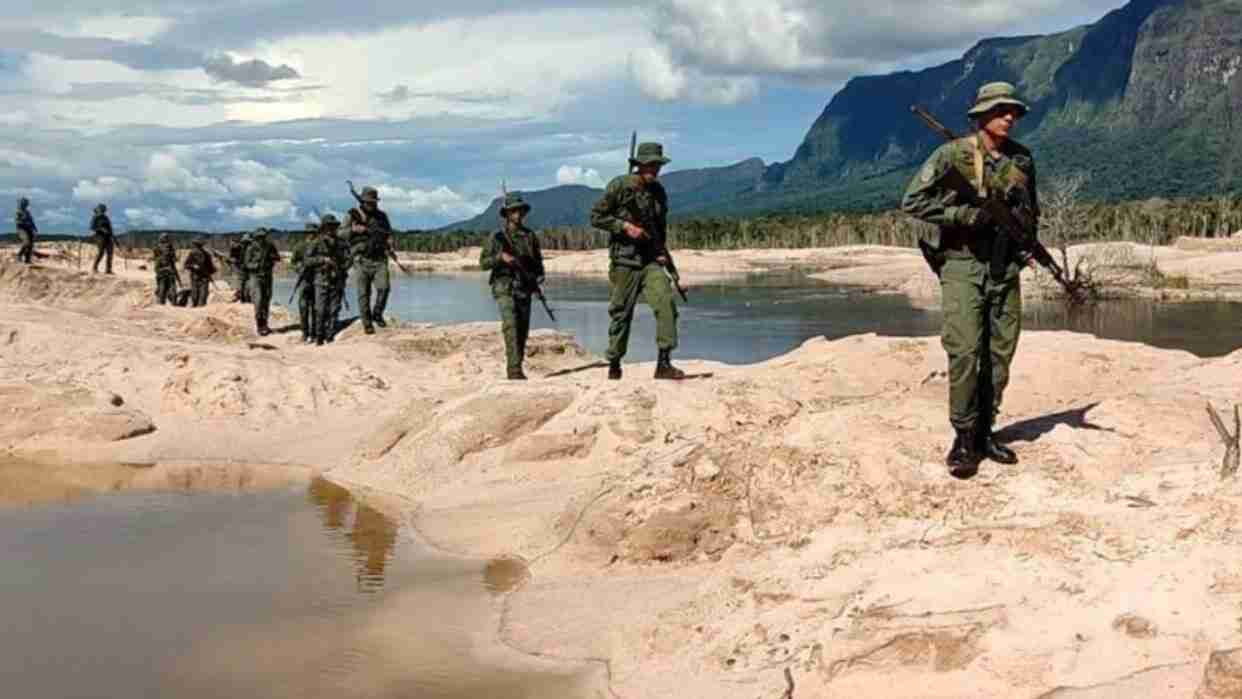 Un tribunal de Venezuela autorizó la aplicación de "medidas judiciales precautelares" contra las personas acusadas de practicar la minería ilegal en el parque nacional Yapacana