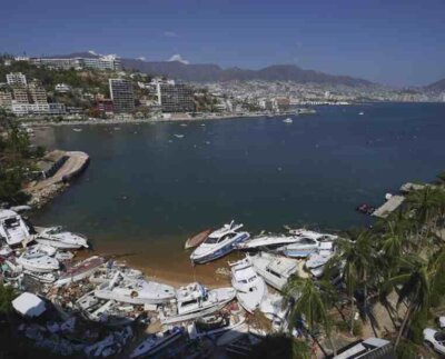 En todo el balneario de Acapulco, en el Pacífico, los residentes trabajan con un propósito singular: reiniciar el motor turístico de esta ciudad de un millón de habitantes lo antes posible.