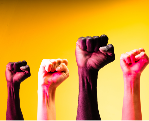 En la mayoría de los casos, quienes ganan la elección se ocupan con las labores de gobierno dejando al partido a la deriva y allí comienza la desconexión con el ciudadano.