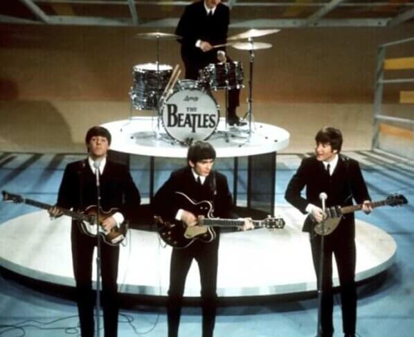 McCartney y Starr construyeron la pista a partir del demo de Lennon, agregando partes que George Harrison escribió en las sesiones de 1995 y un solo de guitarra.