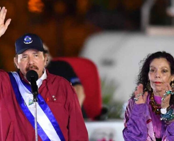 El embajador de Estados Unidos ante la OEA, Francisco Mora, dijo que Washington está considerando aplicar nuevas sanciones “políticas y económicas” al gobierno de Nicaragua