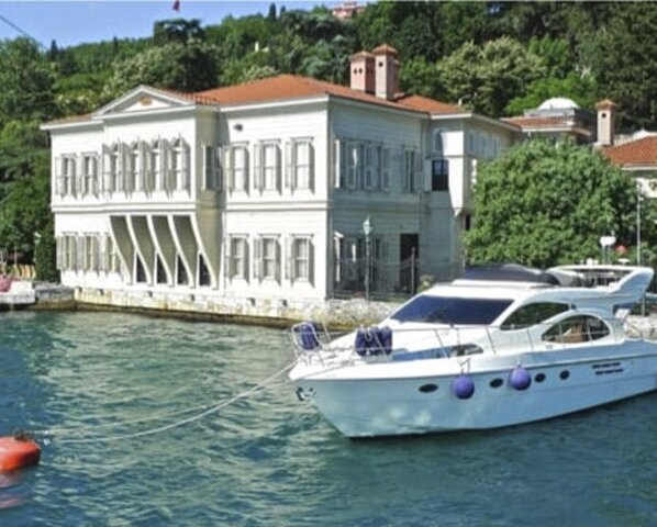 “Una vez en la cima del poder, no hay escapatoria: son tan prisioneros como aquellos a quienes han condenado a la cárcel.