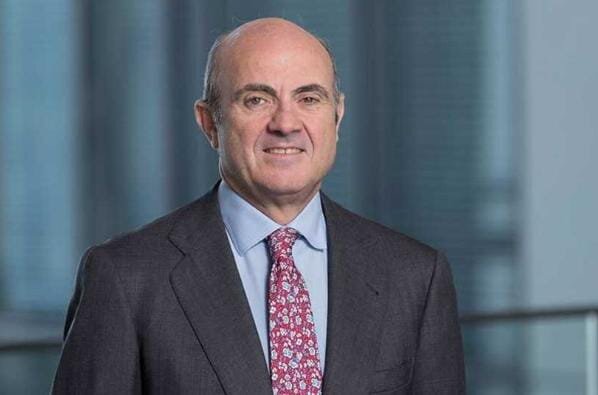 los mercados financieros y las instituciones financieras no bancarias siguen siendo muy sensibles a nuevos acontecimientos negativos