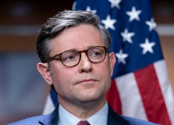 El presidente de la Cámara de Representantes de Estados Unidos, Mike Johnson, respaldó el martes a Donald Trump para la presidencia,