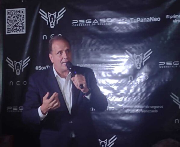 Elio Colmenares Vargas Presidente Creador de NEO Seguros ofreció una rueda de prensa para dar a conocer los beneficios que tendrán las personas aseguradas con esta herramienta de inteligencia artificial que facilitará los procesos.