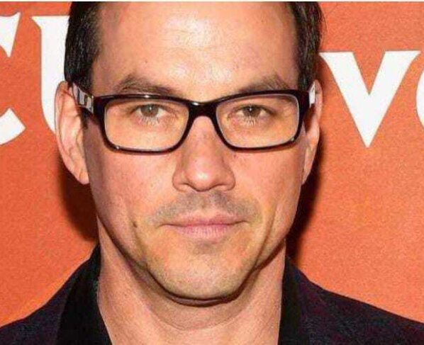 La noticia fue confirmada por su compañero de elenco, Maurice Benard. El también actor de Hospital General compartió unas palabras para su amigo en su cuenta de Instagram.