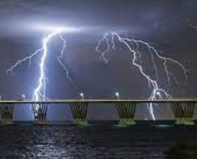 250 rayos por kilómetro cuadrado caen durante 9 horas continuas 300 noches por año sobre dos pueblos del sur del Lago: Ologá y Congo Mirador, afectados por los continuos derrames petroleros y la falta de servicios públicos.