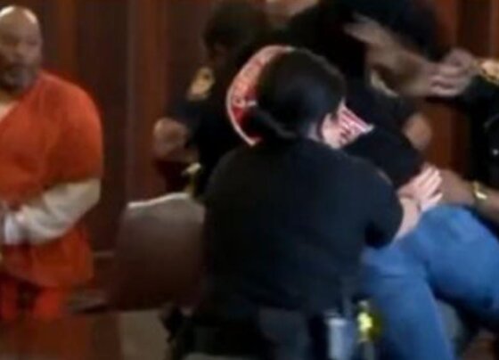 En los últimos días se ha hecho viral en redes sociales un caso de 2019, en el que una pareja de hermanos atacó al sujeto que minutos antes confesó haber asesinado a su madre.