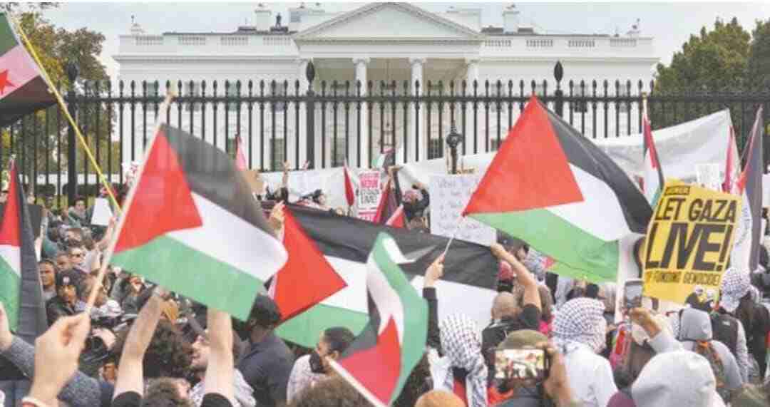 Los líderes árabes presionaron públicamente al secretario de Estado estadounidense, Anthony Blinken, para que garantice un alto el fuego inmediato en Gaza