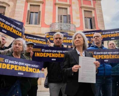 Protestan en las calles de Madrid por acuerdo suscrito entre el Partido Socialista Obrero Español (PSOE) y Junts per Catalunya que facilitará la investidura de Pedro Sánchez como presidente del Gobierno de España.