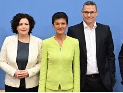 En el marco de un evento en Berlín sobre políticas migratorias, Wagenknecht ha incidido en que el Ejecutivo germano debería informar al mundo de que "Alemania está desbordada" y "ya no está dispuesta a ser el destino número uno" para los migrantes.