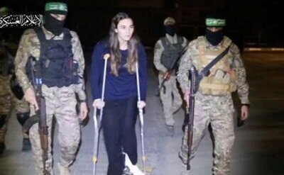 Un segundo intercambio de rehenes israelíes por presos palestinos realizaron el pasado sábado 25 Israel y Hamás, luego de varias horas de retraso.