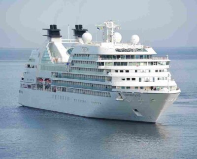 Ataques hutíes a barcos afecta comercio mundial en Mar Rojo y las principales empresas navieras del mundo.