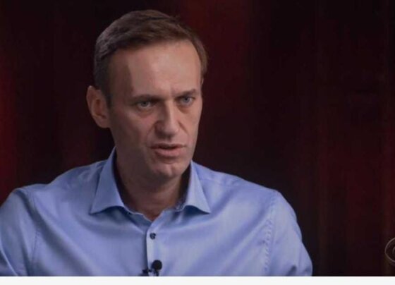 Continúa desaparecido líder opositor ruso detenido mientras las autoridades dicen desconocer su paradero.