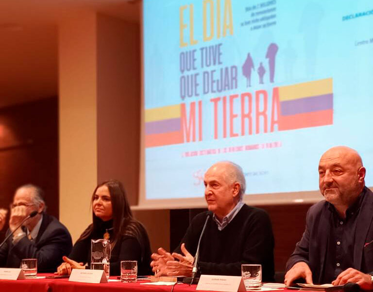 El trio de venezolanos exiliados participaron en una conferencia en Gijón, España, con motivo del 75 aniversario de la declaración de los Derechos Humanos.