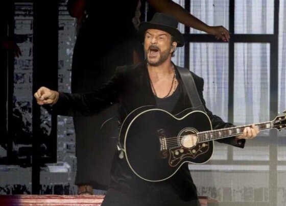 Ricardo Arjona anunció su retiro de los escenarios, debe someterse a una intervención quirúrgica para tratar una dolencia en la espalda.