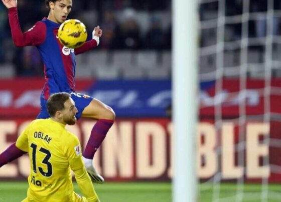 El FC Barcelona derrotó este domingo 1-0 al Atlético de Madrid en el Olímpico Lluís Companys, un resultado que deja a los culés en tercera posición