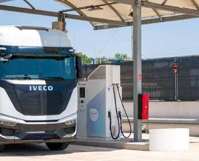 Europea aumentará el uso de camiones y autobuses eléctricos para reducir las emisiones que afectan el cambio climático.