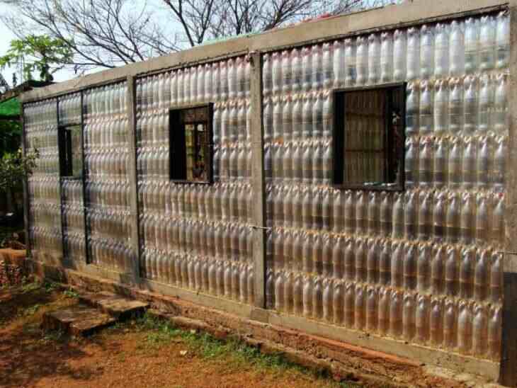 Casas fabricadas con plástico reciclado