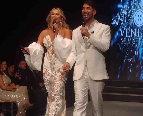 Con la destacada participación de diseñadores de modas, marcas nacionales e internacionales, se efectuó el desfile Venezuela se Viste de Moda, el cual estuvo lleno de glamour, belleza y sensualidad.