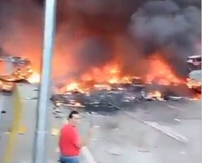 Un camión explotó en autopista de Caracas con saldo de 18 fallecidos tras chocar contra una docena de vehículos