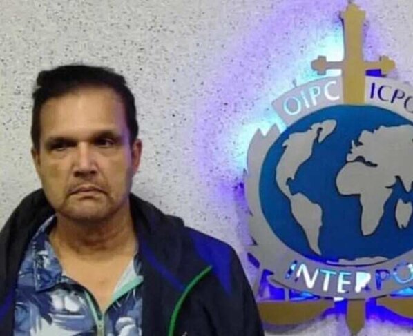 Fat Leonard llegó a EE.UU. canjeado por Alex Saab y 10 estadounidenses que permanecían detenidos en Venezuela.