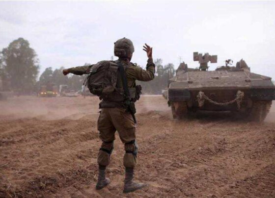Las Fuerzas Armadas israelíes confirmaron el inicio de la ofensiva militar terrestre sobre el sur de la Franja de Gaza.