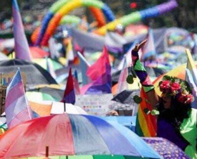 Las personas que se identifiquen con la comunidad podrán enfrentarse a penas de prisión.
