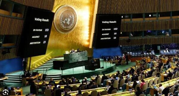 Asamblea General de la ONU aprobó resolución para exigir un cese del fuego en Gaza. La votación del órgano mundial de 193 países miembros fue de 153 a favor, 10 en contra y 23 abstenciones.