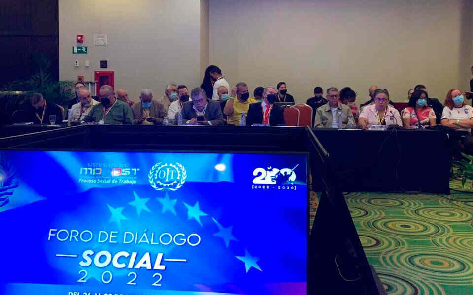 Foro de Diálogo Social comenzará con más deudas que soluciones. Los pocos acuerdos que se han alcanzado han sido ignorados por el Gobierno, que sigue dictando incrementos de ingreso, más no de salario.