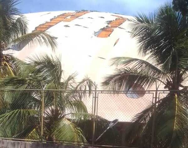Gimnasio cubierto de Margarita necesita una mano amiga. Ese gimnasio fue sede del equipo de baloncesto Guaiqueríes.
