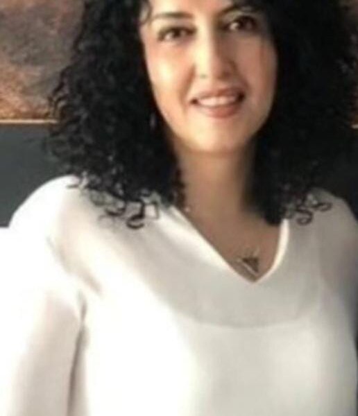 Premio Nobel de la Paz condenada a 15 meses de prisión. Narges Mohammadi, de 51 años permanece encarcelada desde 2021 y recibió su condena.