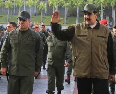 Venezuela mantendrá tropas desplegadas frente a Guyana. Así lo dijo el ministro de Defensa, Vladimir Padrino, en un vídeo publicado en X.