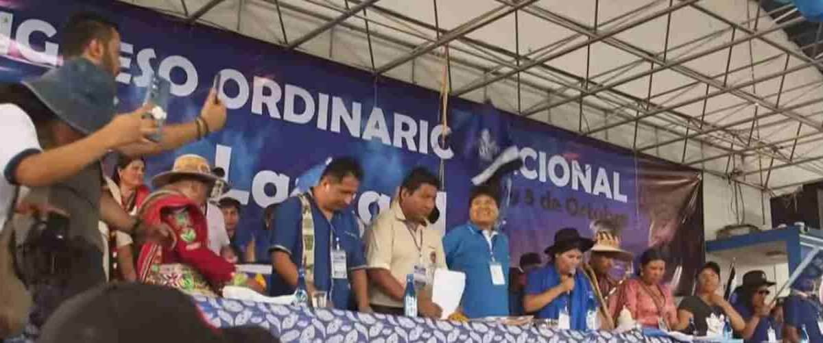 Bolivia anula reelección indefinida y deja fuera a Evo Morales. Dicha corte estableció que "la reelección indefinida no existe y que no es un derecho humano"