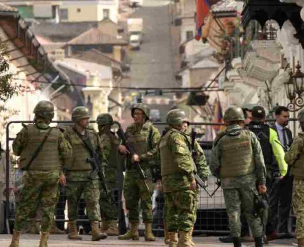 178 custodios permanecen secuestrados en cárceles de Ecuador. Más de 22 mil 400 militares están desplegados, hay patrullajes por tierra, aire