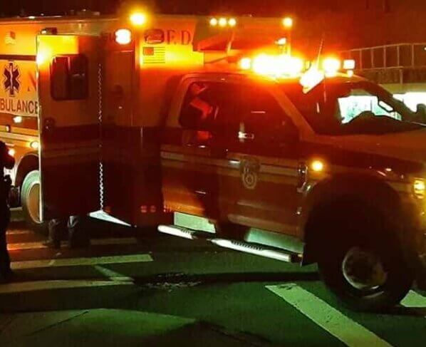 4 latinos mueren en choque en Nueva York, cuando el auto donde viajaban chocó y se volcó en Queens durante la madrugada de Año Nuevo