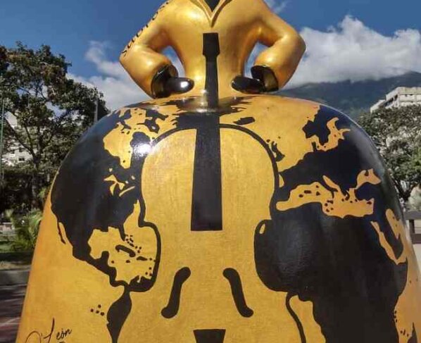 Las Meninas deslumbran a Caracas. Por primera vez en Venezuela la exhibición de arte urbano "Meninas Caracas Gallery", una adaptación.