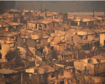 Incendios arrasaron en Chile el área de 14 estadios de fútbol. La superficie quemada es de 9.215,9 hectáreas que abarcan sectores urbanos.