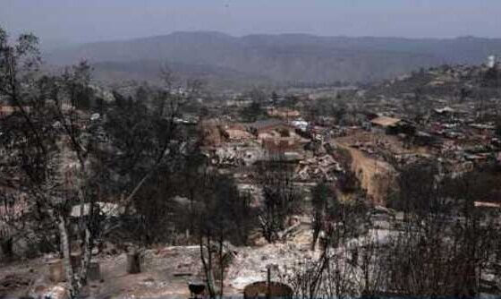 122 muertos por 165 incendios en 10 regiones de Chile, entre ellas la costera Valparaíso, donde el fuego llegó a los suburbios de la ciudad de Viña del Mar causando hasta el momento 122 muertos