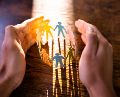 Los humanos somos una gran manada con tendencia a seguir al líder y al igual que los animales, la disputa del liderazgo puede venir.