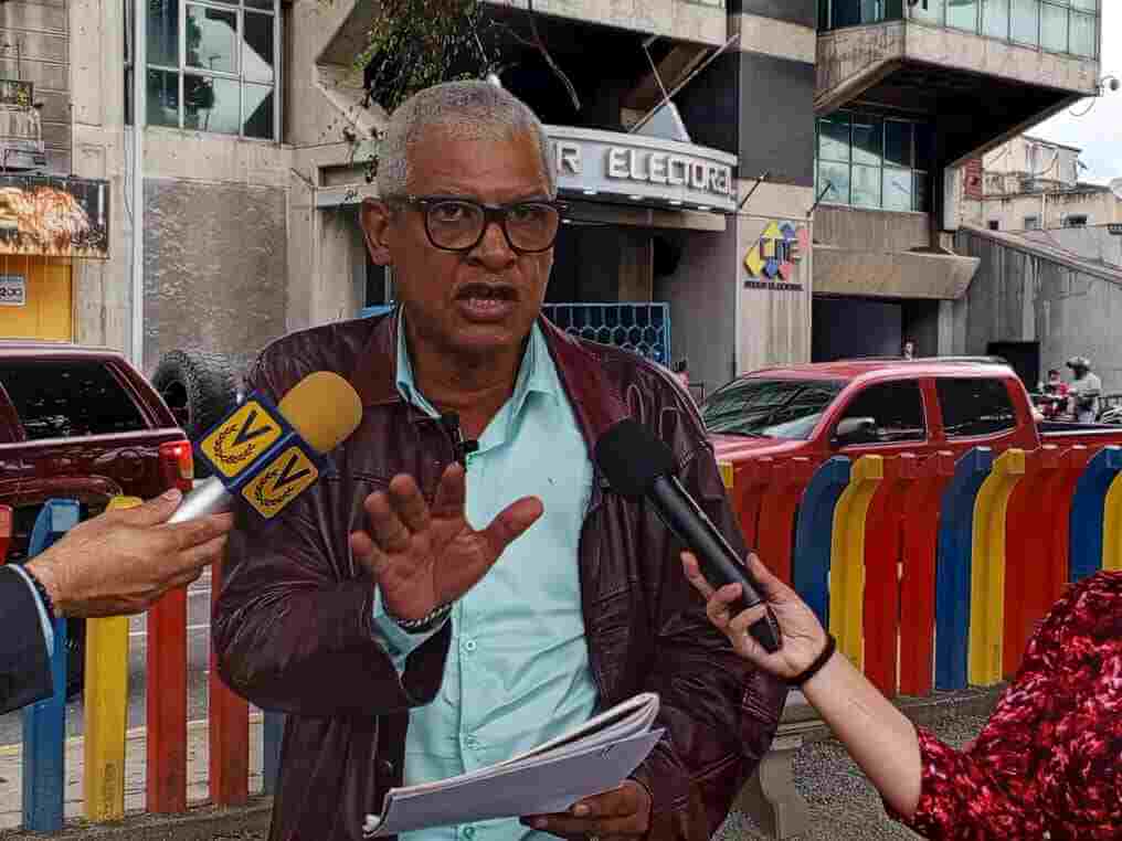 Piden abrir registro electoral en Venezuela y exterior sin restricciones. El gobierno cerró los centros denunció el abogado José Morón